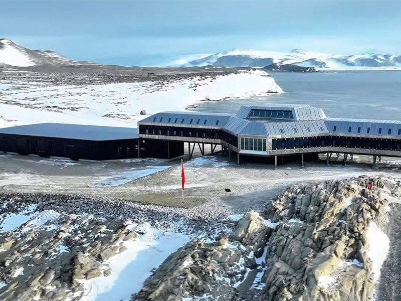 China Antarctic Expedition Station Qinling Station 